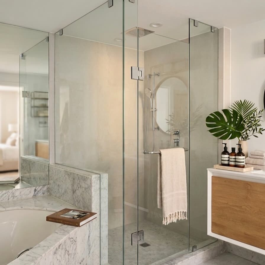 Elevated interior renovation finished to the last detail by Leo Constra